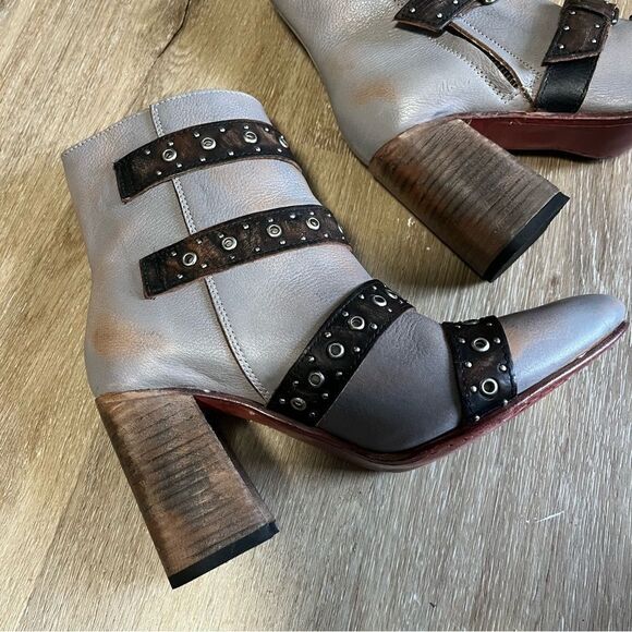 Freebird Joust Buckle Boot in Smoke - Picture 5 of 14